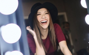 Foto Bunga Citra Lestari Piknik Berbikini Umbar Body Goals Ramping Bikin Takut, Ada Apa?