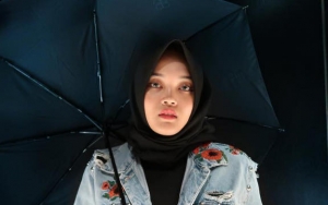 Putri Delina Anak Kedua Sule Ternyata Gak Bisa Minum Pakai Gelas, Kenapa?