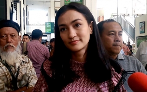 Atiqah Hasiholan Yakin Ratna Sarumpaet Tak Bersalah, Ungkap Harapan dan Doa Bebas