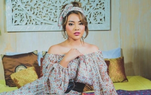 Aurel Ultah Dihadiahi Mercedes Miliaran Rupiah, Krisdayanti-Raul Cuma Beri Bunga 'Disentil' Dingin