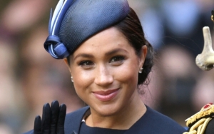 Meghan Markle Dikritik Tak Bisa Gendong Archie