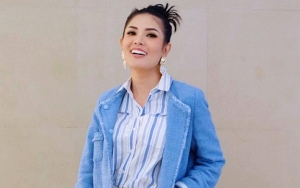Baju Nindy Disebut Mirip Seragam PKK, Netter Ramai Beri Pembelaan