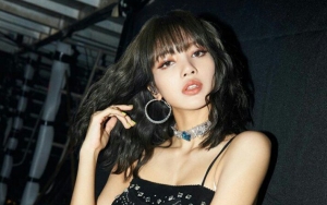 Dandanan Keren Lisa BLACKPINK di Bandara Jadi Sorotan, Visual Dipuji Habis-Habisan