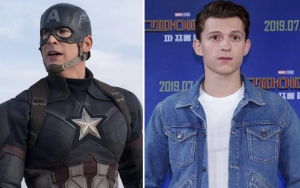 Adegan Captain America Angkat Palu Thor Jadi Favorit Tom Holland di 'Avengers: Endgame'