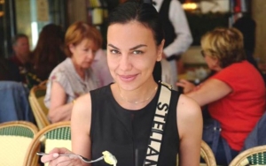 Sophia Latjuba Kece Seksi 'Sepedas Cabe', Tato Arab Ibu Eva Celia Curi Perhatian