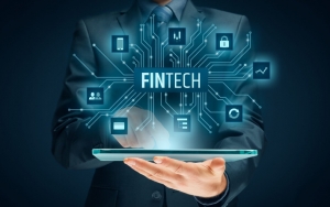 OJK Tutup 900 Fintech Nakal, Masyarakat Tetap Diminta Waspada
