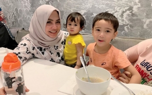 Ibunda Nagita Main Bareng Cucu, Kartu Kredit Rieta Amilia Disorot Gara-Gara Cuma Dimiliki Miliarder