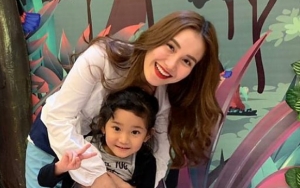 Dulu Keriting Imut, Putri Ayu Ting Ting Berambut Lurus Cantik Dewasa Bak Idol Korea