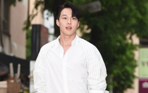 Jang Ki Yong Pose Seksi di Atas Kasur, Rayuan Gombal Fans Indonesia Sukses Bikin Ngakak