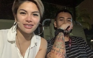 Nikita Mirzani Santai Dicium Sutradara 'Jodoh Wasiat Bapak', Reaksi Istri Berhijab 'Menohok'