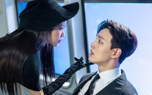 IU Beri Yeo Jin Goo Pelajaran Bijak Ini Karena Tiba-Tiba Ingin Pulang Saat Syuting 'Hotel Del Luna'