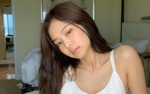 Jennie BLACKPINK Makin Berani Tampil Buka-Bukaan Umbar Bodi Berbikini Seksi