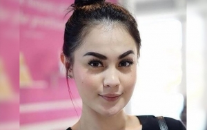 Jennifer Dunn Semringah Foto Bareng Keluarga Suami, Netter Doakan Bernasib Seperti Mulan-Dhani