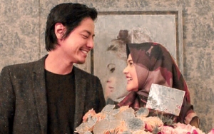 Dilamar 16 April, Cut Meyriska Nangis Lihat Aksi Romantis Roger 'Oppa Korea' Saat Terjun Paralayang
