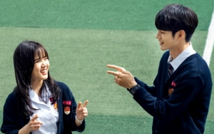 Ong Sung Woo Bakal Lakoni Adegan Super Romantis Ini Bareng Kim Hyang Gi di 'Moment at Eighteen'