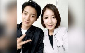 Chanyeol EXO Foto Bareng Kakak Cewek Usai Konser, Wajah Mirip dan Visual Tuai Pujian