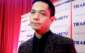 Dude Harlino Kaget Lihat Acara Lamaran Roger Danuarta dan Cut Meyriska