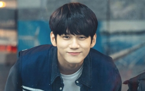 Ong Sung Woo Pamer Foto Bareng Teman-Teman di 'Moment at Eighteen', Fans Heboh Ingin Sekelas