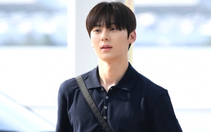 Hwang Minhyun NU'EST Ngelawak di Perjalanan Menuju Indonesia, Netter: Sehat Mas?