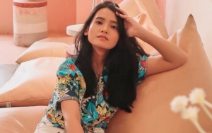 Adila Fitri Nangis Tak Terima Ibunya Dibilang Stres, Ceritakan Sang Kakak yang Berkebutuhan Khusus