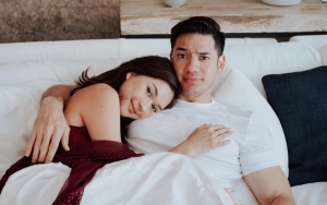 Nana Mirdad Dipeluk Mesra Anak dan Suami, Netizen Julid Suudzon Soal Ini