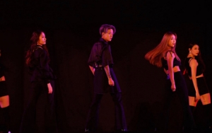 Krystal Akhirnya Kembali Tampil di Panggung Bareng f(x) di Konser 'SMTOWN', Netter Terharu