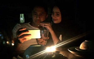 Hengky Kurniawan Ubah Suasana Mati Lampu Jadi Momen Romantis Bareng Istri, Netter Baper