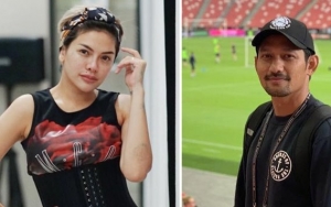 Nikita Mirzani Nemplok Brondong Bule Berperut Kotak-Kotak, Ibnu Jamil Kumisan Baper di-PHP?