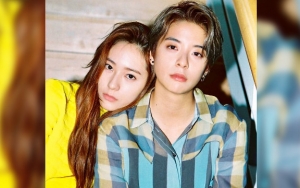 Amber dan Krystal Bikin Fans Baper Posting Foto Grup di Backstage 'SMTOWN'
