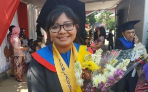 Viral Lulusan Cumlaude Pakai Jaket Ojol, Kisahnya Inspiratif Hingga Bikin Netter Mewek