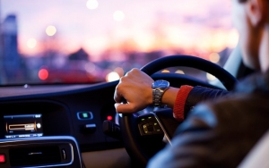 Driver Taksi Online: Perluasan Ganjil Genap Hanya Untungkan Blue Bird CS