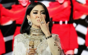 Foto Syahrini Hamil Diedit Cantik Bak Putri Jawa, Reino Mesra Juluki 'Ibunda'
