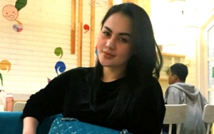 Jennifer Dunn Sombongkan Cinta Harris Sampai ke Surga, Gaya Berhijab Mirip Handuk Disorot