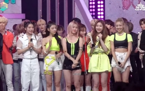 ITZY Raih Trofi Kemenangan di 'Music Core' untuk 'ICY', Netter Justru Sinis