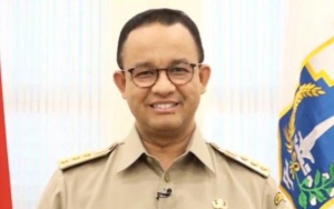 Anies Baswedan Bagikan 5 Ribu Boks Masakan Daging Kurban Bintang Lima Hari Ini