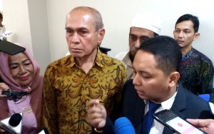 Sakit Hati Akibat Pam Swakarsa-Senpi Ilegal, Tuntutan Kivlan Zen ke Wiranto Capai Rp 1 Triliun