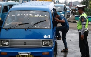 Uji Coba Diterapkan, Ini '1001 Cara' Supir Omprengan Siasati Perluasan Ganjil Genap