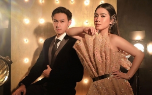  Caesar Hito dan Felicya Angelista Tindih-tindihan di Pemotretan Ramai Ditagih Nikah