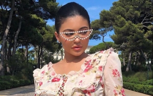 Kylie Jenner Dikritik Mirip Nenek-Nenek Saat Rayakan Ulang Tahun ke-22