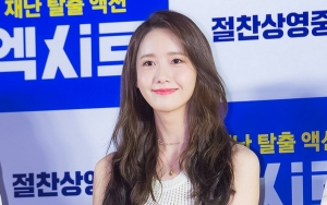 Yoona SNSD Tampil Imut Sapa Penonton Film 'E.X.I.T', Dipuji Secantik Dewi Aphrodite