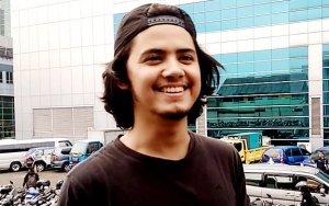 Aliando Cerita Keseruan Syuting di Maroko, Akui Nyesel Tak Bawa Pulang Buah Ini