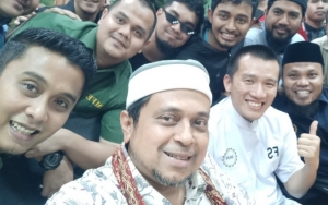Video Salat di Lorong Bioskop Miliknya Viral, Ini Kata Ustaz Haikal Hassan 