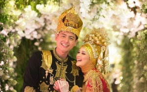Roger Danuarta Ungkap Alasan Baca Surat Ar Rahman, Tetap Jalani Tradisi Tea Pai Walau  Mualaf