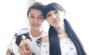  Lucinta Luna Jinjit Dipangku Pacar, Posisi Abash Disorot 'Maksa' Tahan Bobot