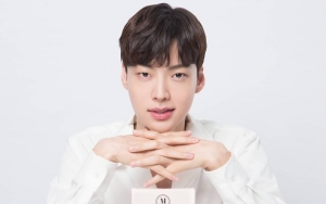 Ceraikan Ku Hye Sun, Ahn Jae Hyun Dipecat Jadi Model Kosmetik Bertema Pernikahan