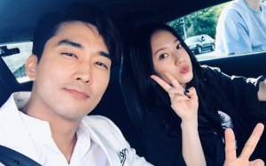 Krystal f(x) Kirimkan Hadiah untuk Song Seung Heon