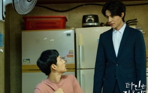Lee Dong Wook Puji Akting Siwan di 'Strangers From Hell', Ngaku Sudah Kagum Sejak Lama