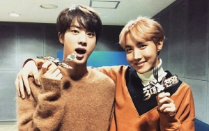 J-Hope BTS Umbar Aurat di Bandara Gegerkan ARMY Sedunia, Komentar Jin Bikin Ngakak