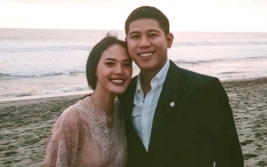 Nino RAN dan Della Dartyan Kompak Pajang Foto Mesra Saat Kondangan, Sudah Resmi Pacaran?