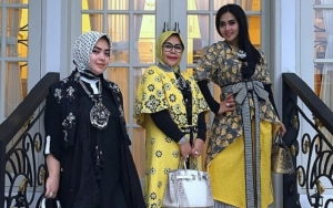 Ibu Cetar Syahrini Tajir Tapi Tak Malu Jualan Peyek Demi Tujuan Mulia Ini